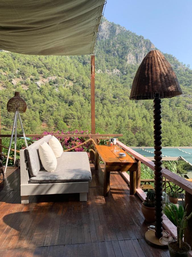Bamboo Bungalow With Sea View In Kabak Bay, Oeluedeniz 페티예 외부 사진